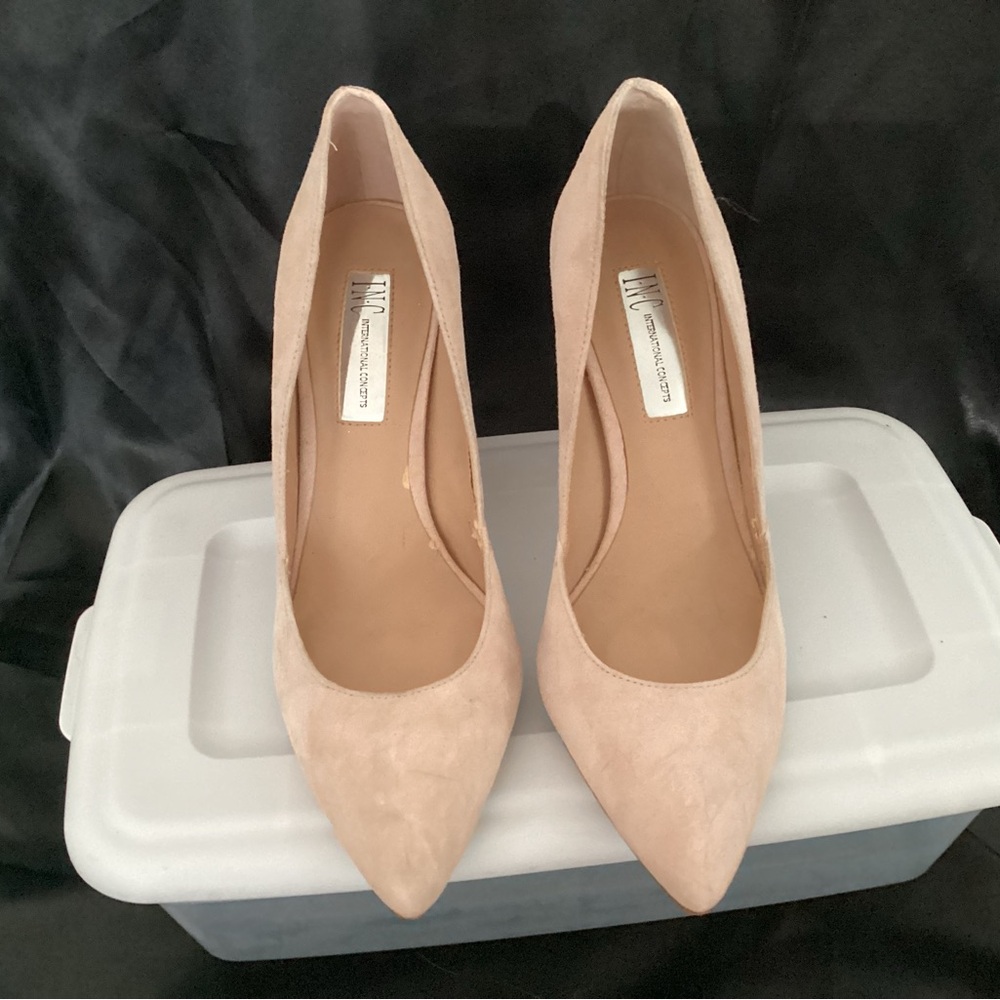 Women’s I.N.C. heels size 7.5 light pink/blush color